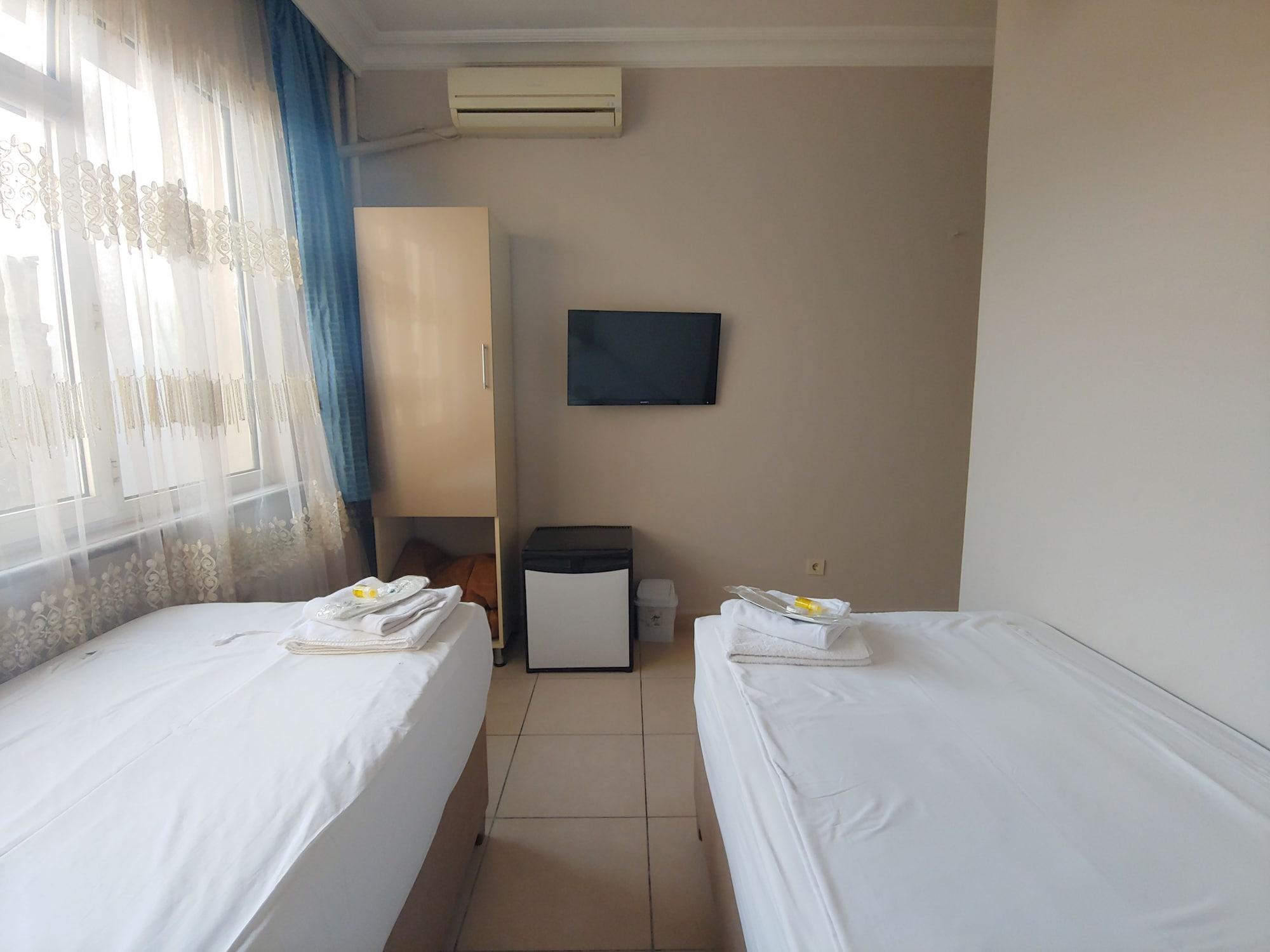 Hotel Yonca Istanbul Bagian luar foto