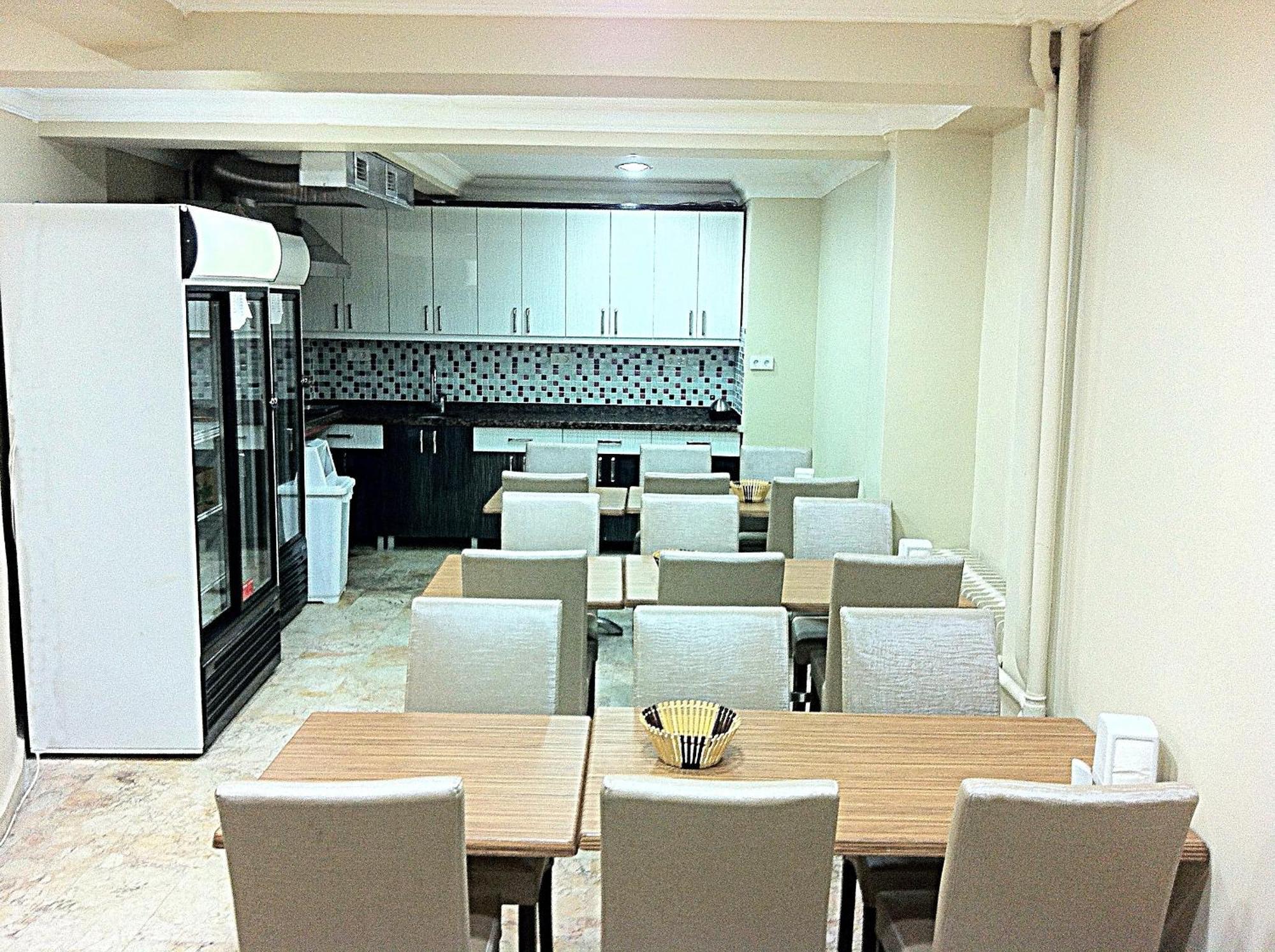 Hotel Yonca Istanbul Bagian luar foto