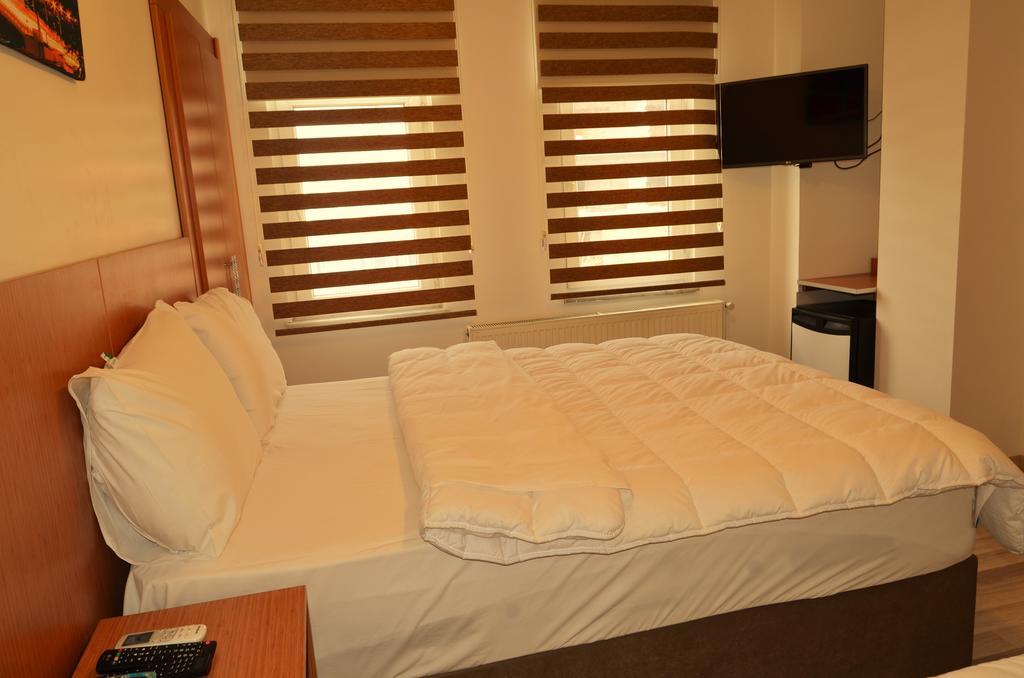 Hotel Yonca Istanbul Bagian luar foto