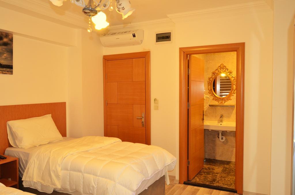 Hotel Yonca Istanbul Bagian luar foto